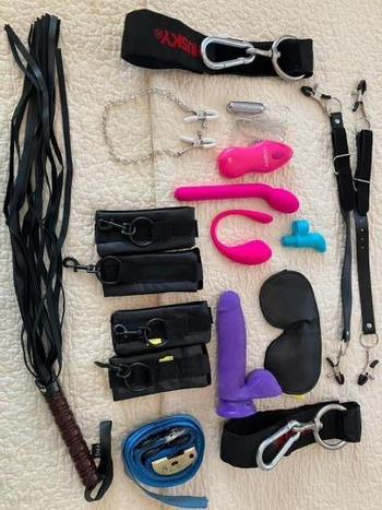 Taylor, 38  female escort, Providence