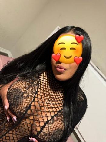 401-600-5949, 22  female escort, Providence