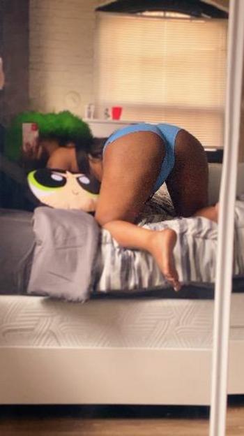 Gg, 25  female escort, Providence