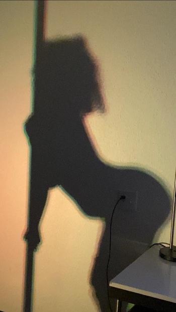 Izabella, 21  female escort, Providence