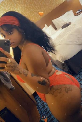 Jolynne, 28  female escort, Providence
