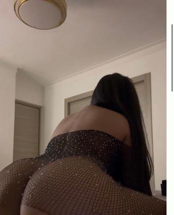Suliie, 29  female escort, Providence