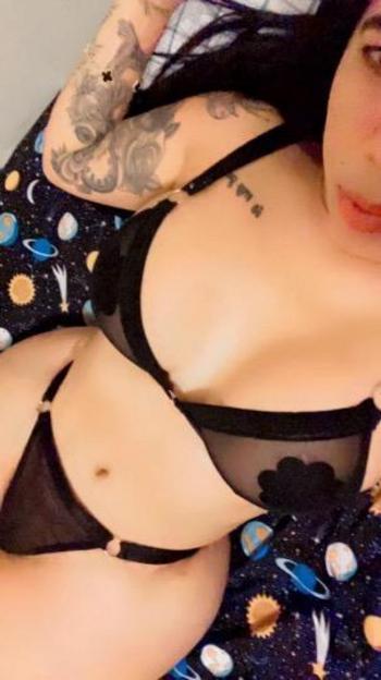 4016009612, female escort, Providence